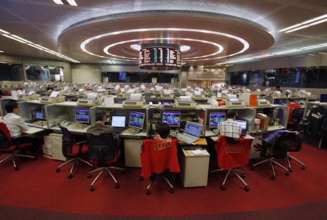 Les salles de trading de la Hong Kong Stock Exchange